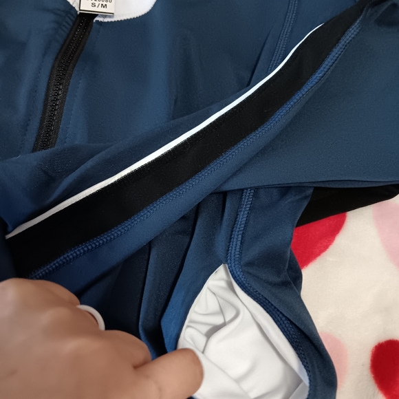 Nwt 3 piece workout set size small/medium - Picture 5 of 6